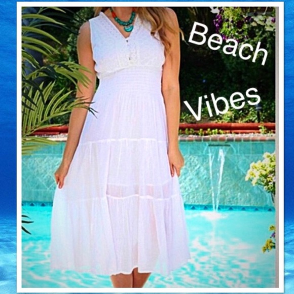 Ananda's Collection Dresses & Skirts - White Crochet Detail Beach Ready Dress